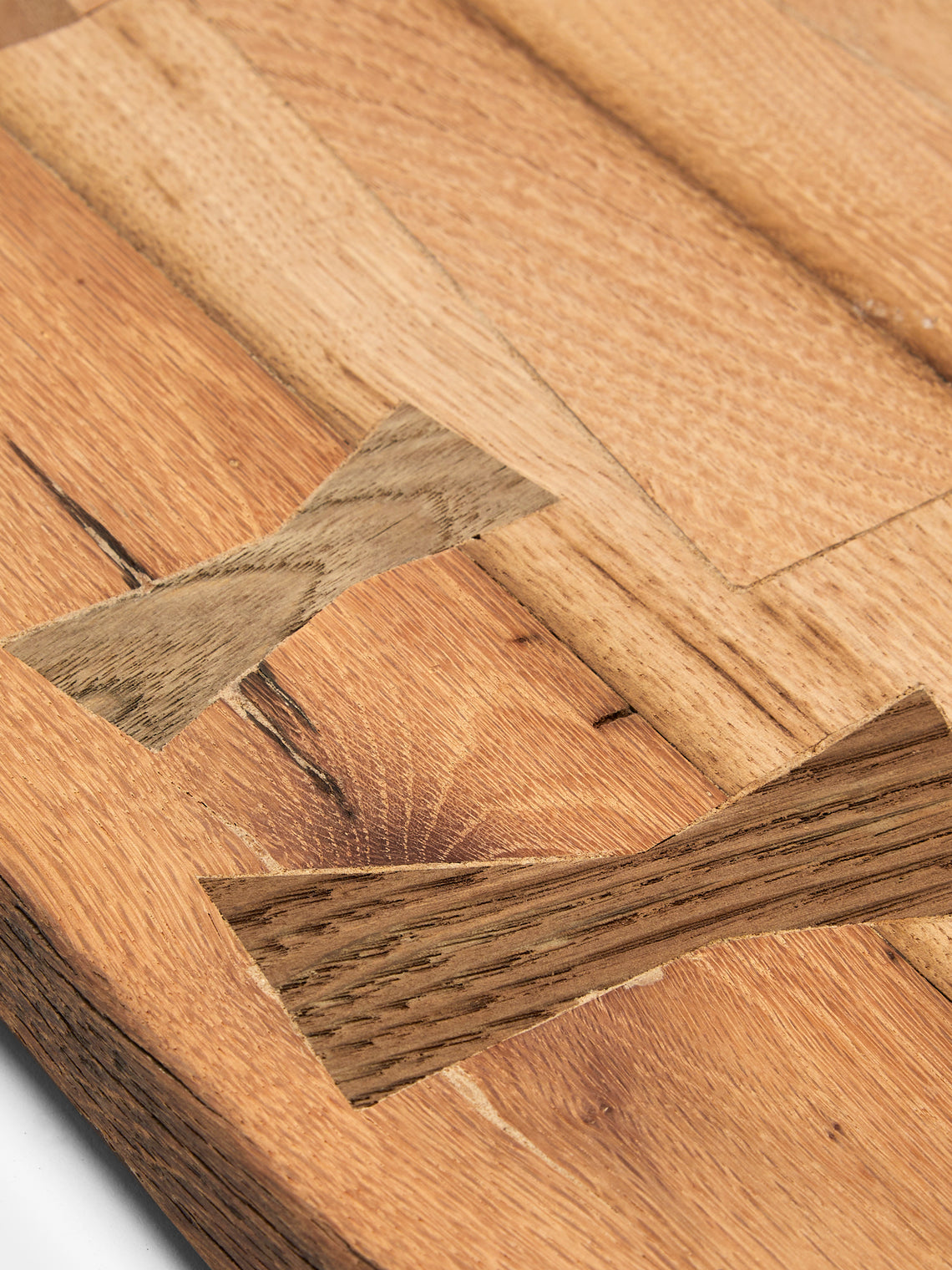 Art Brugi - Hand-Carved Oak Serving Board - Brown - ABASK