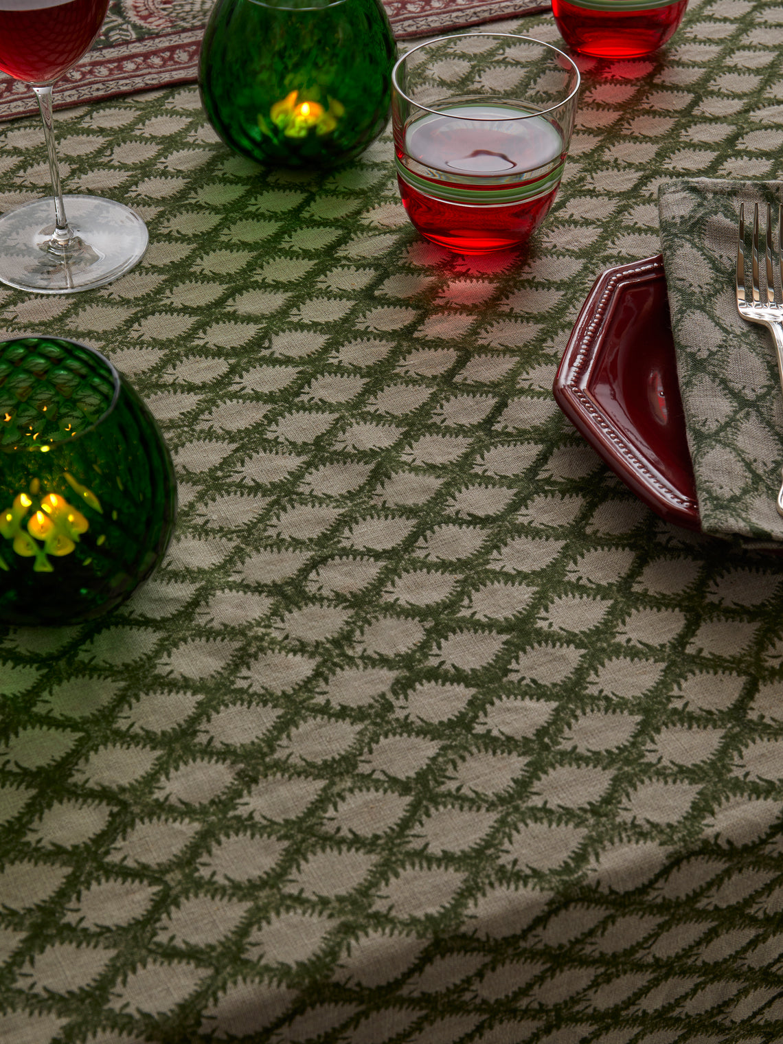 Chamois - Cypress Block-Printed Linen Rectangular Tablecloth (106in/2.7m) - Green - ABASK