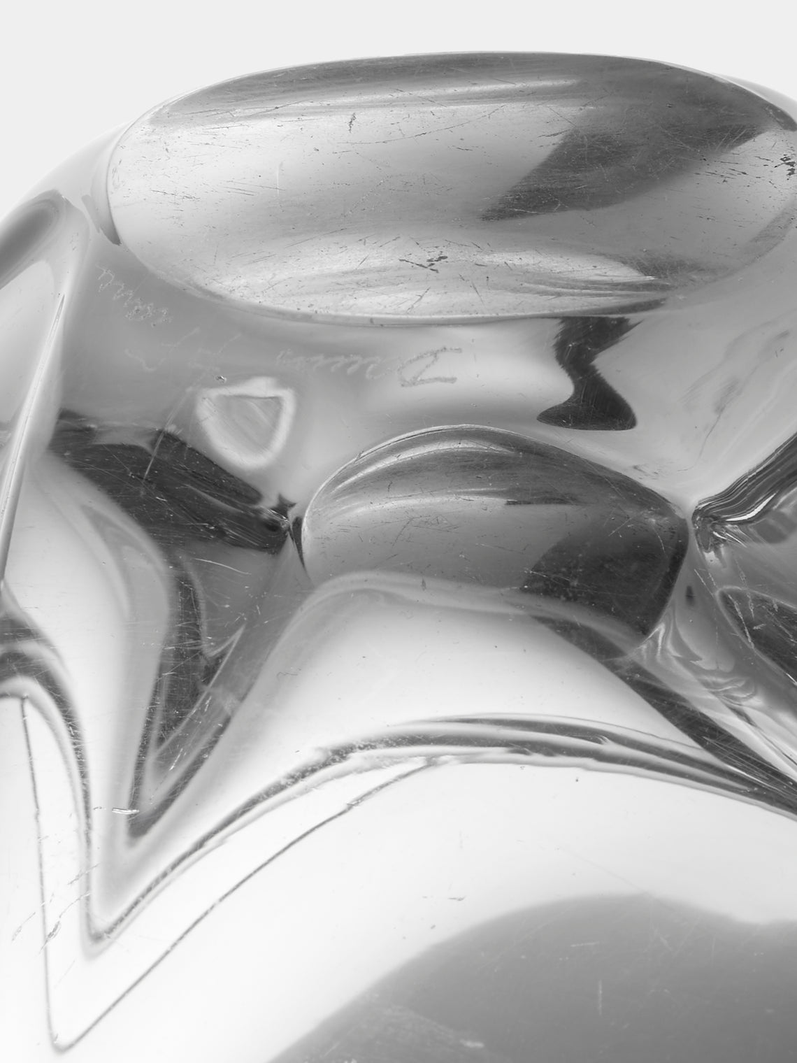 Antique and Vintage - Early-20th-Century Daum Crystal Bowl - Clear - ABASK