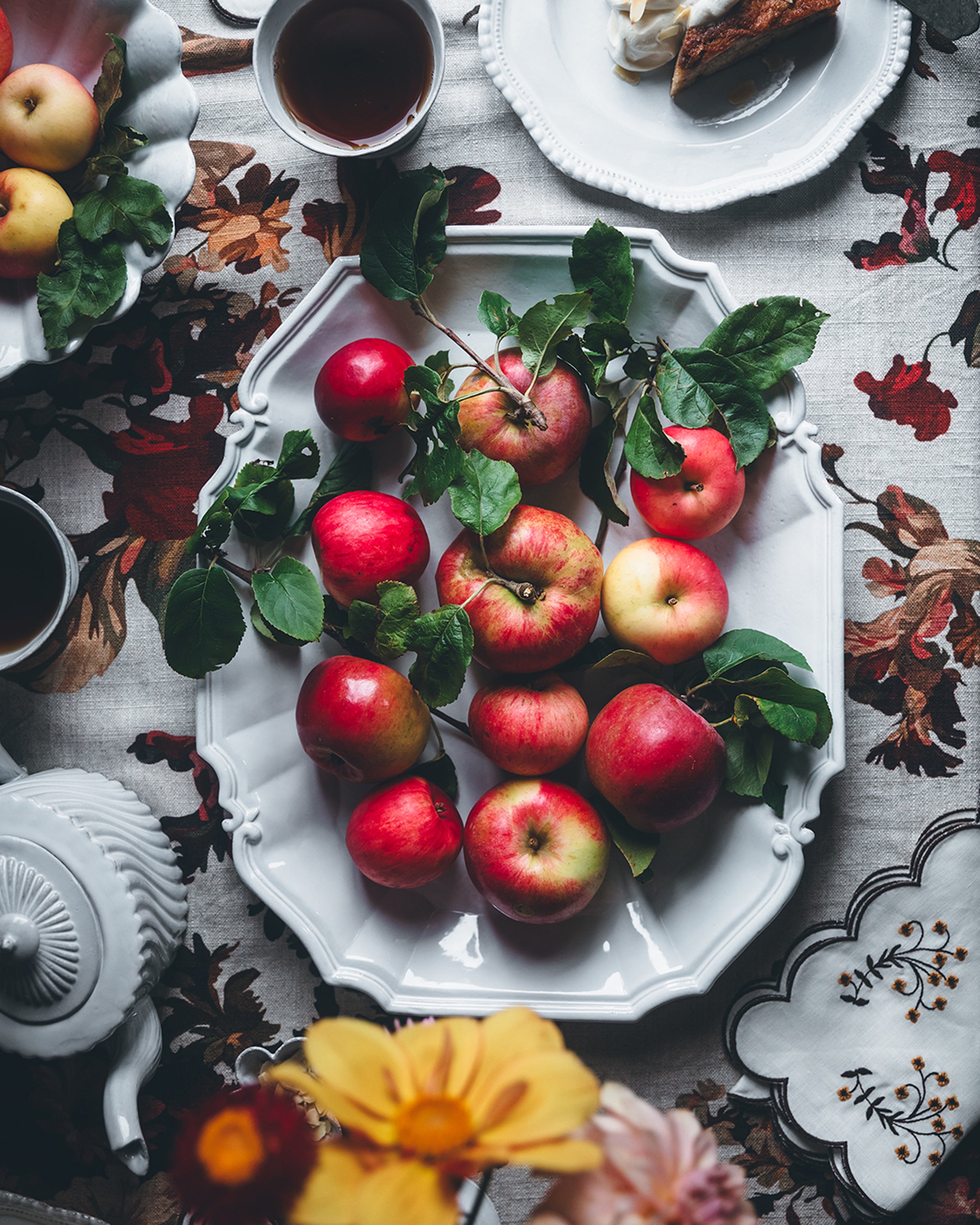White Régence Hand-Glazed Ceramic Large Platter by Astier de