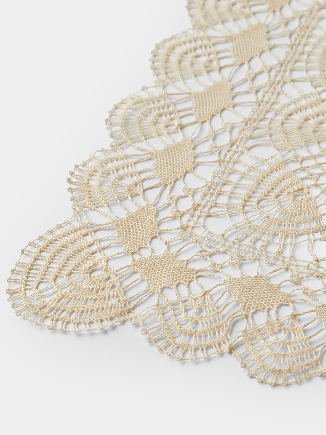 Rolane du Dreuih Creations - Lacework Linen Medium Oblong Placemats (Set of 4) - Cream - ABASK