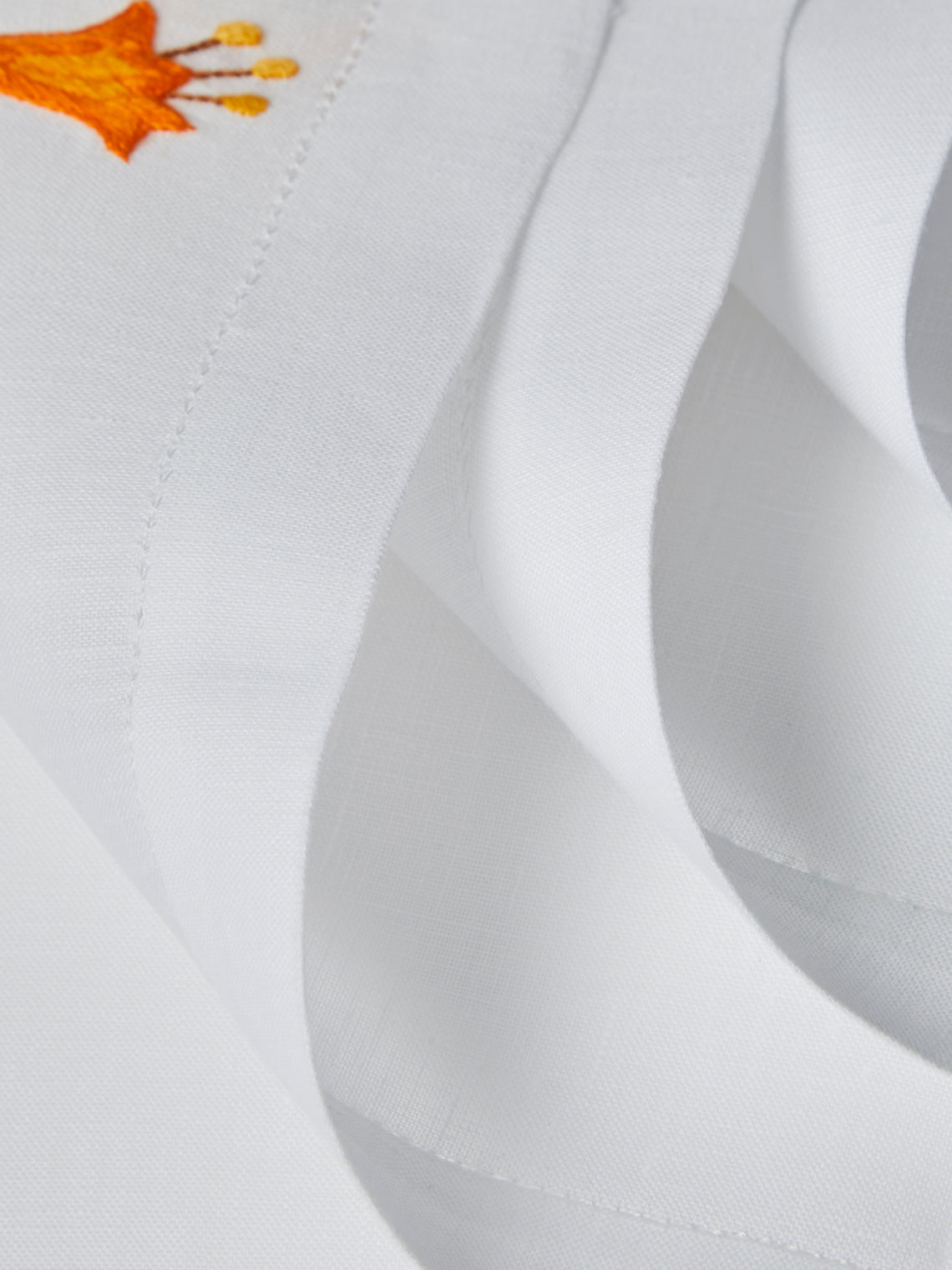 Taf Firenze - | Set of 6 | Summer Floral Hand-Embroidered Linen Napkins - White - ABASK