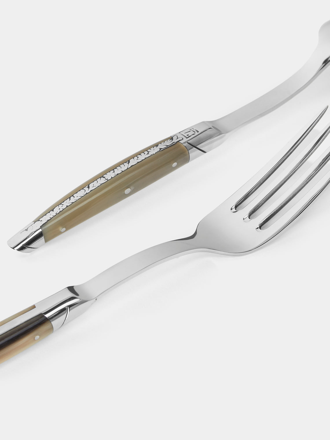 Goyon-Chazeau - Le Thiers Prestige Flammée Blonde Horn Vegetable Servers (Set of 2) - Brown - ABASK