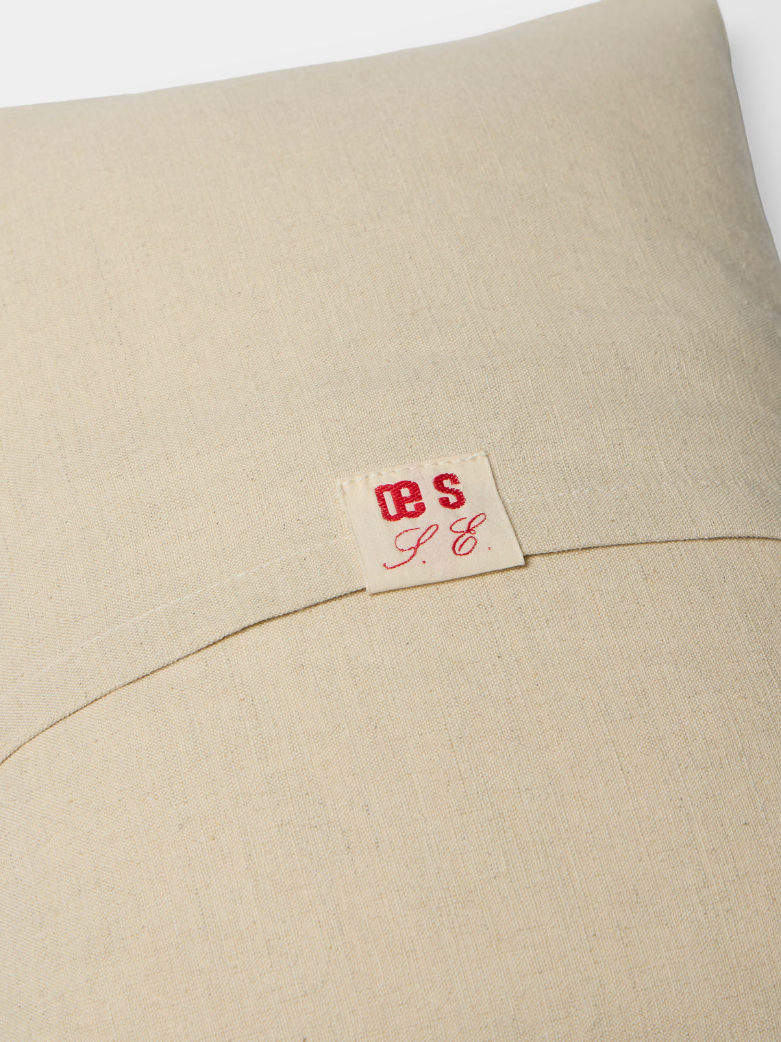 Oeuvres Sensibles - Candle Hand-Embroidered Cotton and Hemp Cushion (15.5in/40cm) - Cream - ABASK