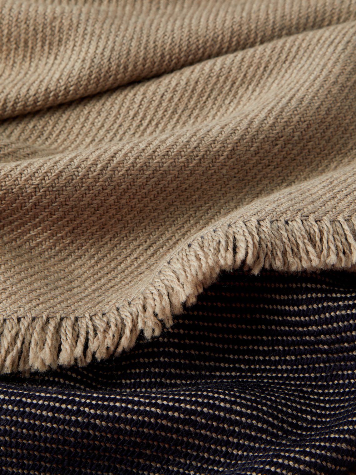 Me & K - Reversible Merino Wool and Cashmere King-Size Blanket (106in/2.7m) - Navy - ABASK
