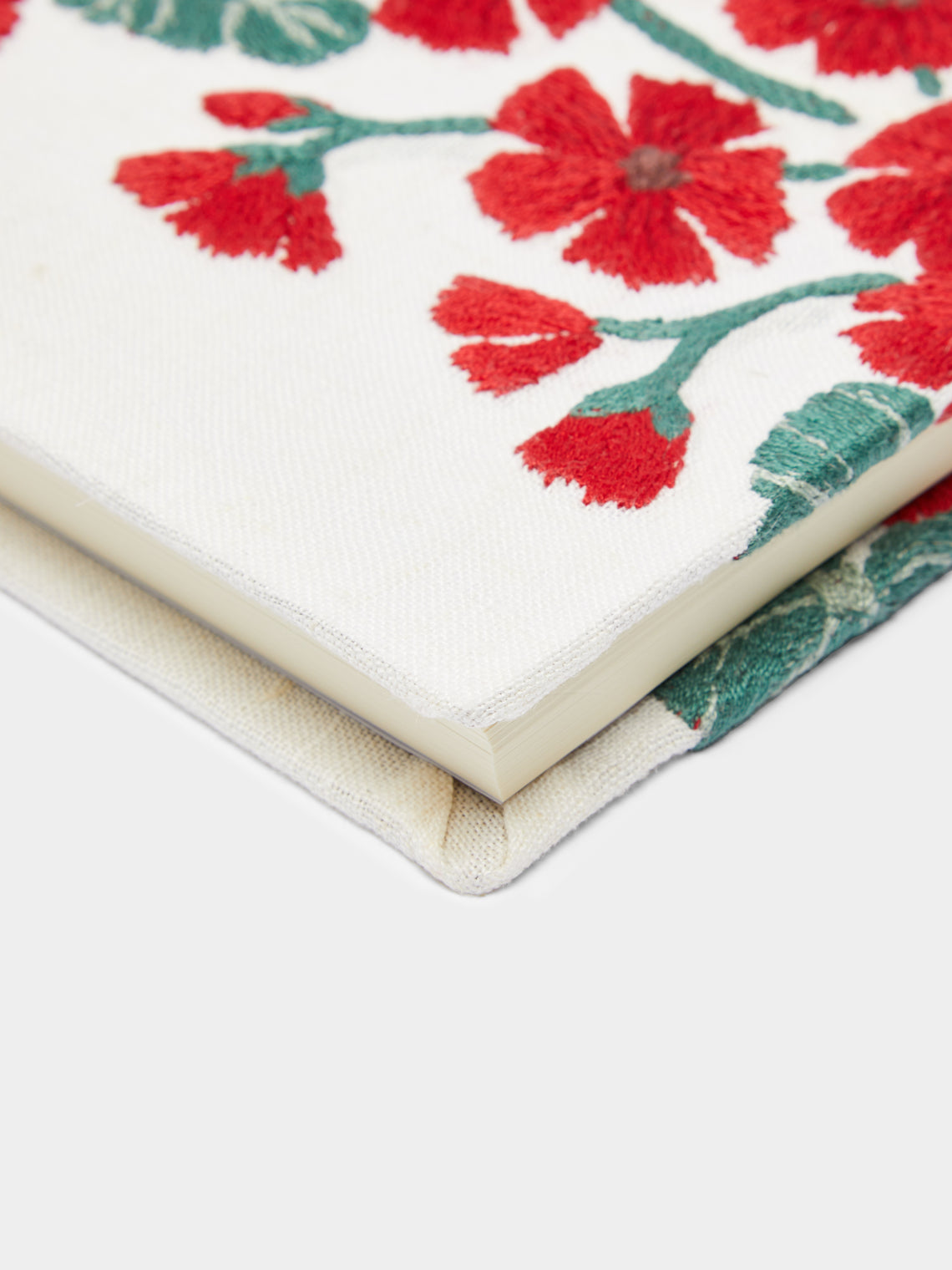 Geranio Embroidered Linen Guest Book