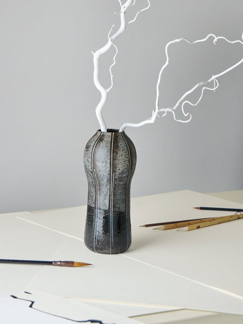 Masumi Ando - Textured Ceramic Vase (10.5in/26.5cm) - Gray - ABASK