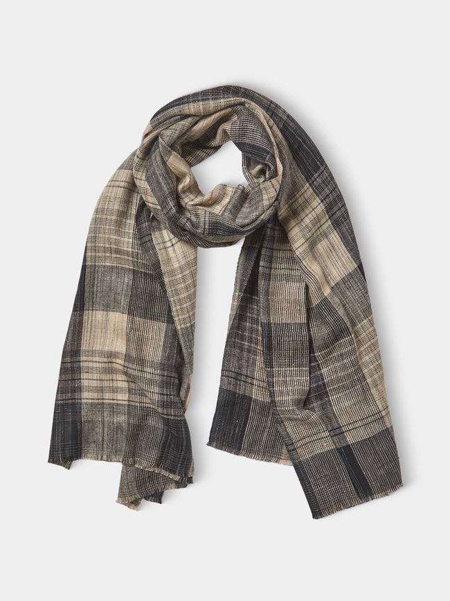 Me & K - Cashmere Check Scarf | One Size - Black - ABASK - 