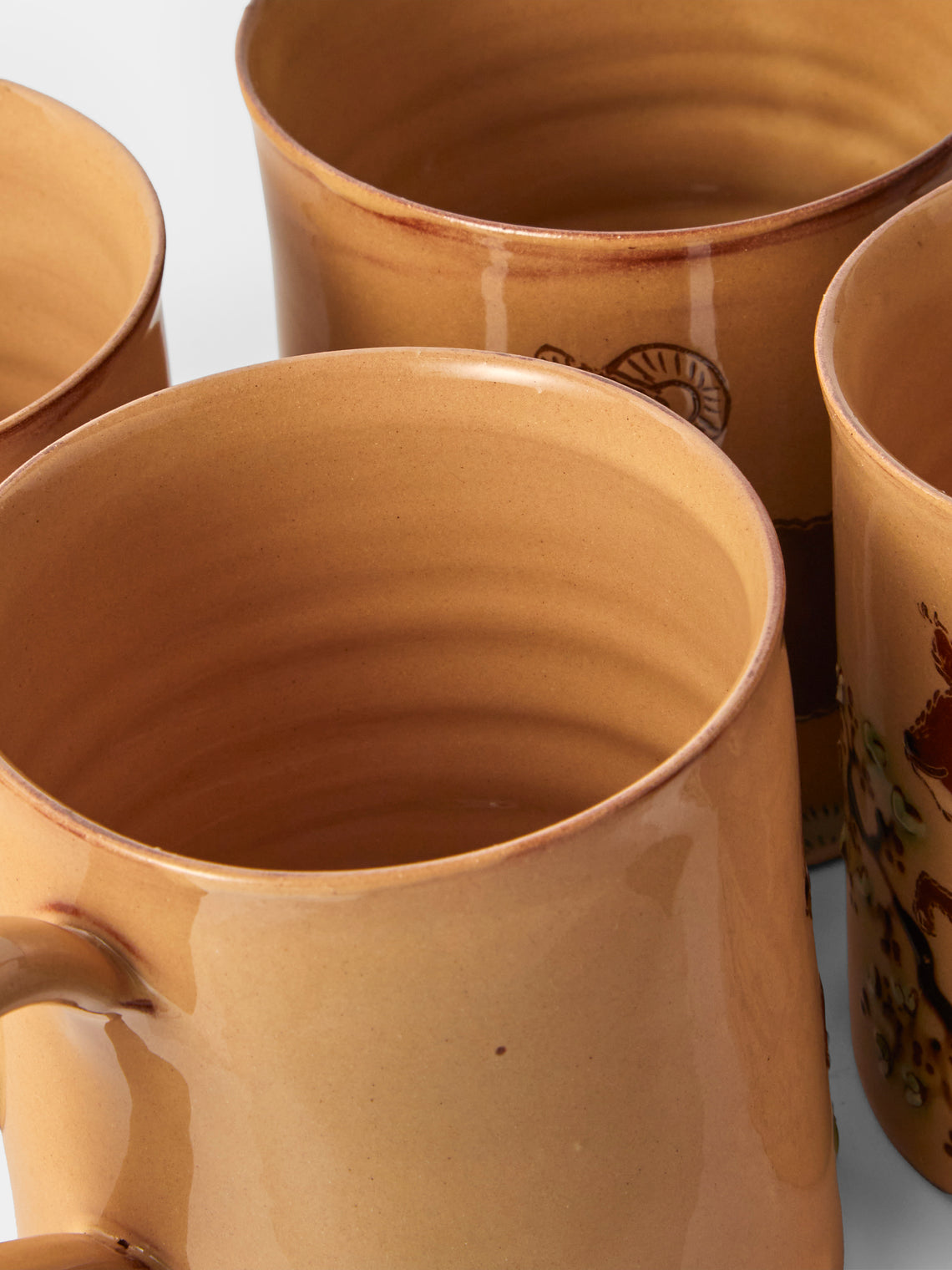 Poterie d’Évires - Animals Hand-Painted Ceramic Mugs (Set of 4) - Cream - ABASK