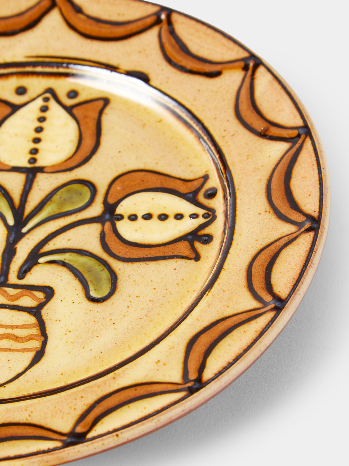 Fitch & McAndrew - Tulips Slipware Salad / Dessert Plate (7.5in/19cm) - Yellow - ABASK