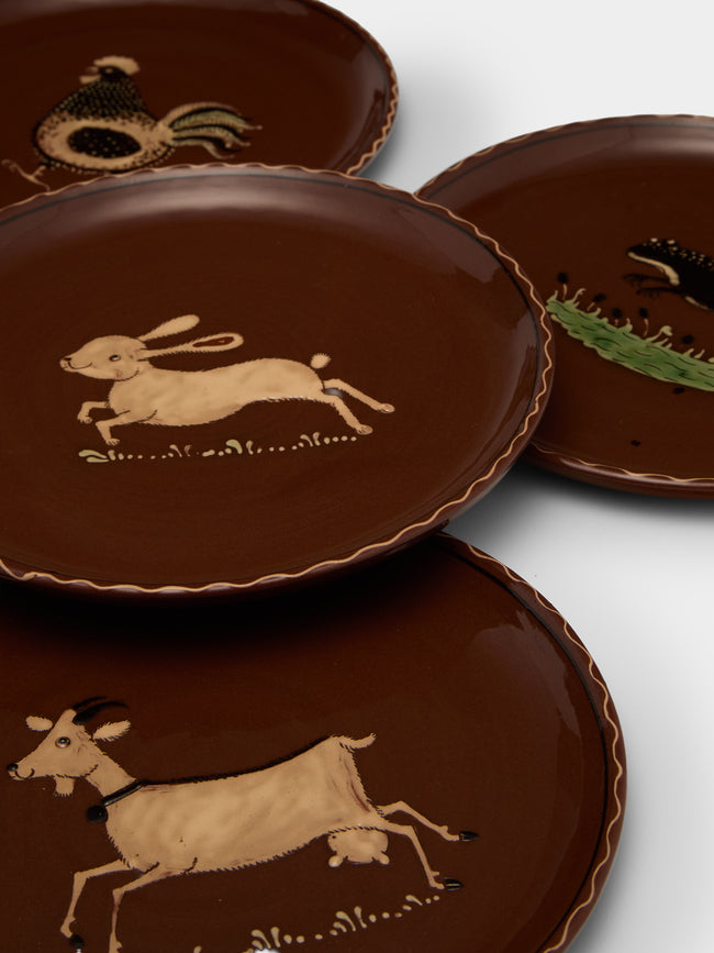 Poterie d’Évires - Animals Hand-Painted Ceramic Plates – 9.5in/24cm (Set of 8) - Light brown - ABASK