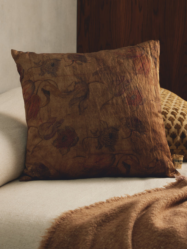 The House of Lyria - Abdia Cotton-Blend Cushion (19.5in/50cm) - Brown - ABASK