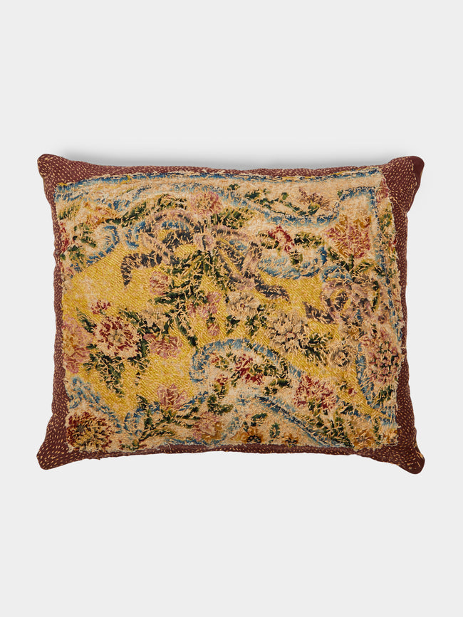By Walid - 18th-Century English Needlepoint Linen Cushion -  - ABASK - 