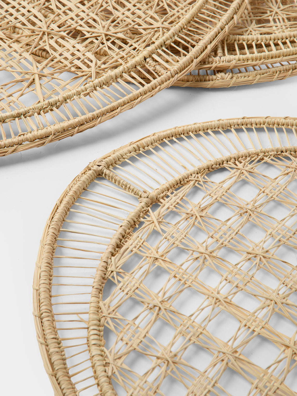 Artesanías del Atlántico - | Set of 4 | Marea Handwoven Palm Oval Placemats - Natural - ABASK