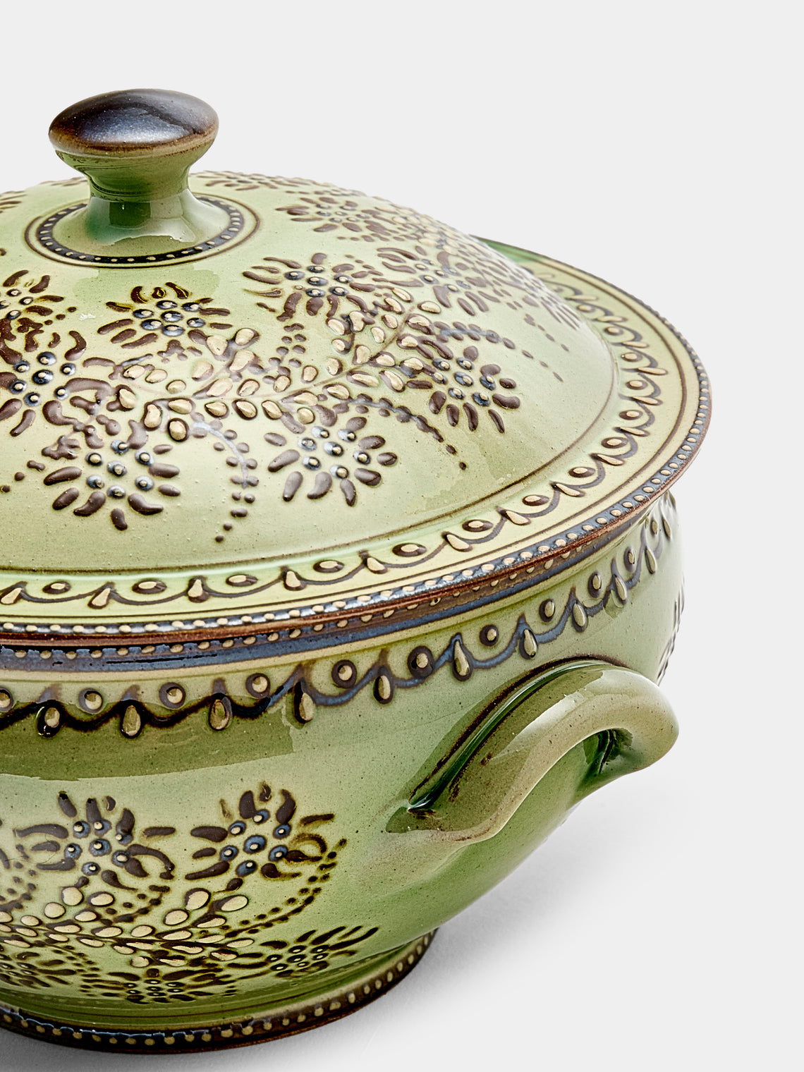 Poterie d’Évires - Flowers Hand-Painted Ceramic Small Lidded Vegetable Dish - Green - ABASK