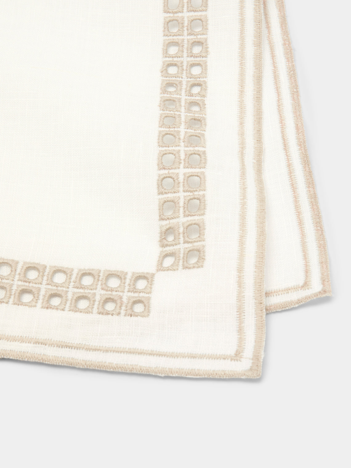 Borgo delle Tovaglie - Eva Embroidered Linen Napkins (Set of 4) - White - ABASK