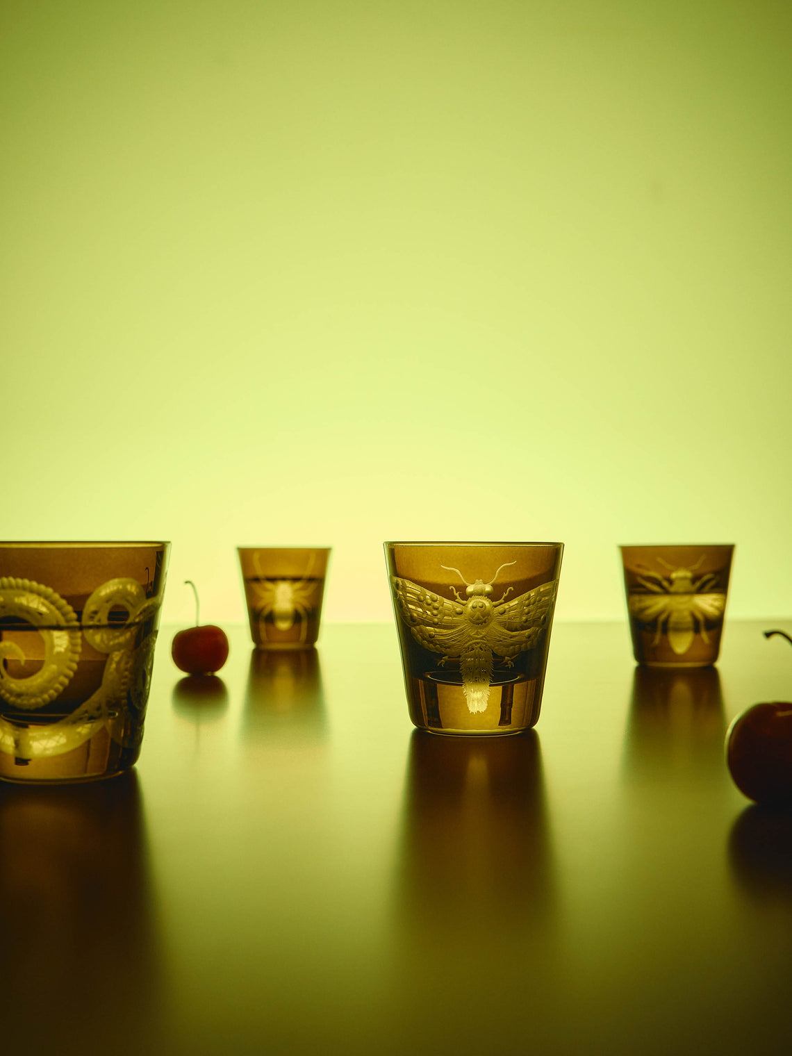 Cabinet of Curiosities Hand-Engraved Crystal Shot Glasses – 2.5oz/70ml (Set of 4)