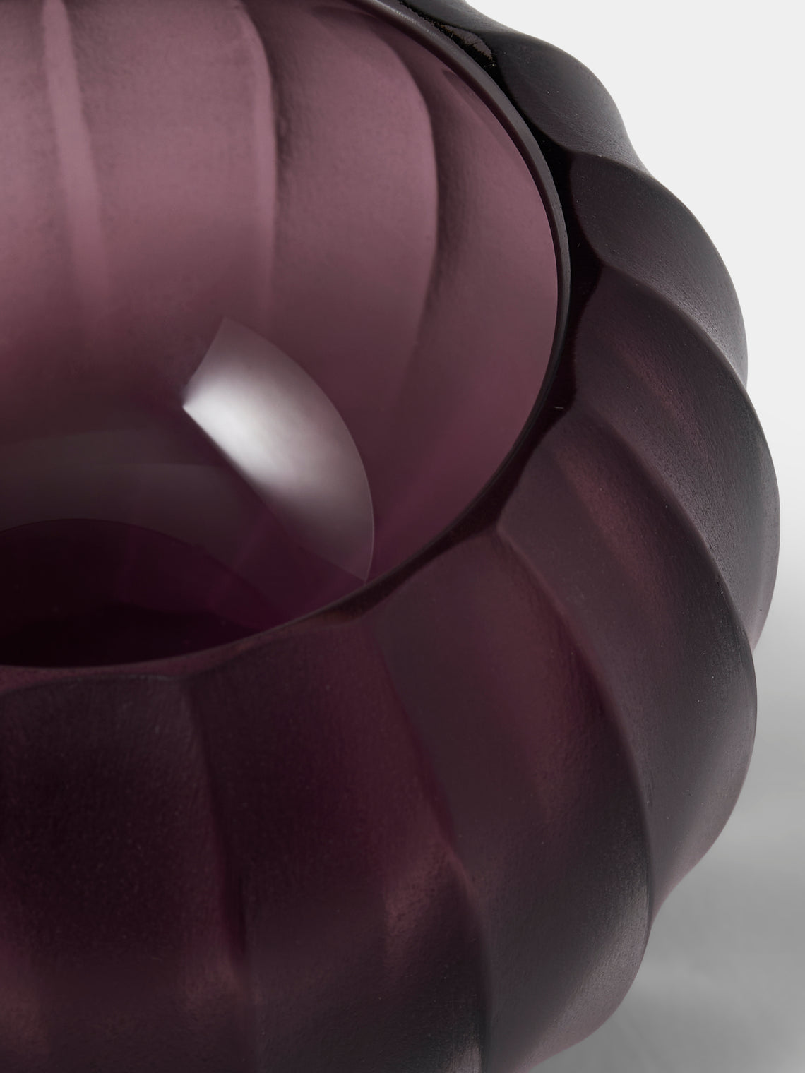 Micheluzzi Glass - Bocia Ametista Coste Hand-Blown Murano Glass Vase (4.5in/12cm) - Purple - ABASK