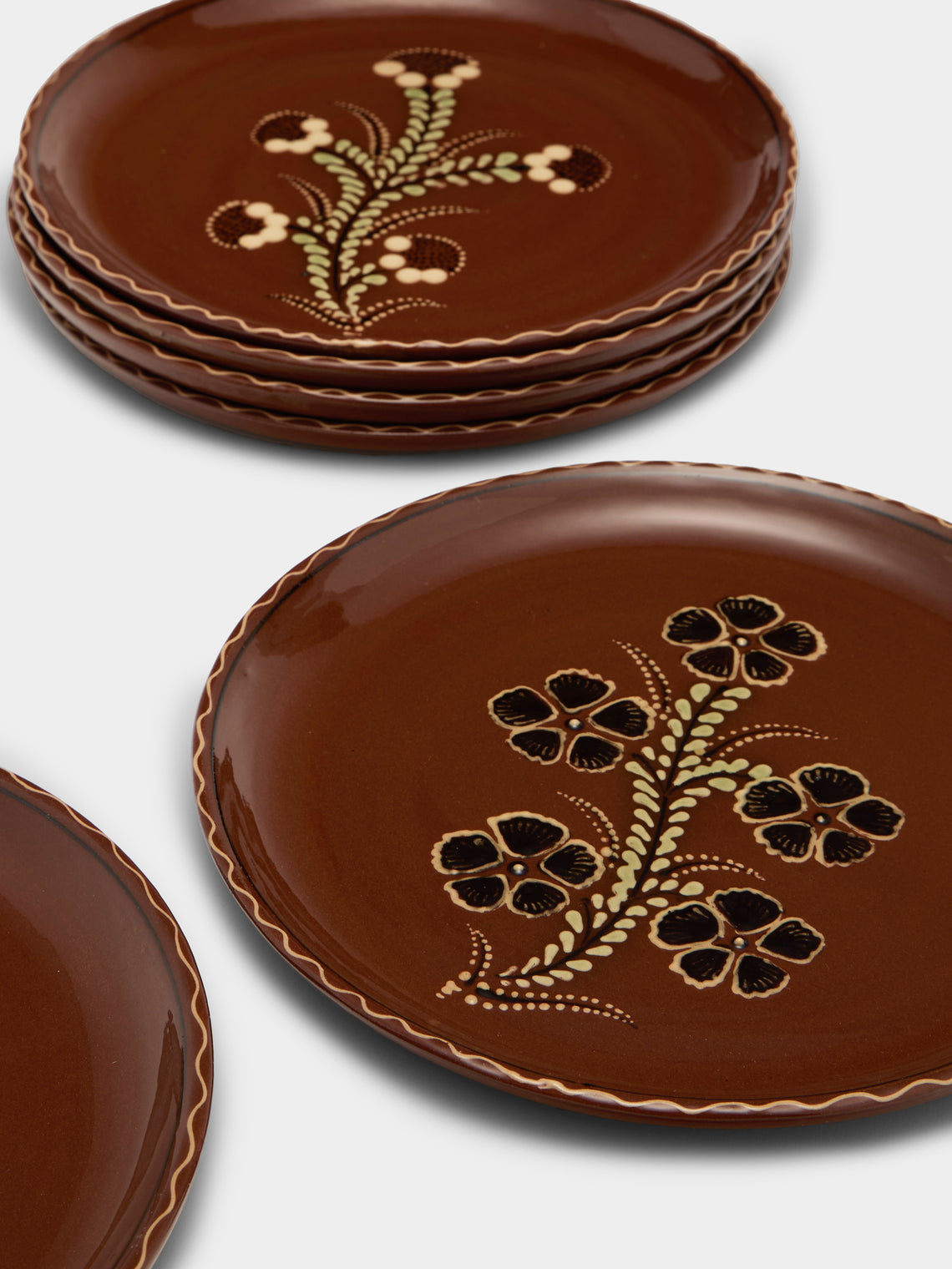 Poterie d’Évires - Flowers Hand-Painted Ceramic Plates – 9.5in/24cm (Set of 6) - Light brown - ABASK