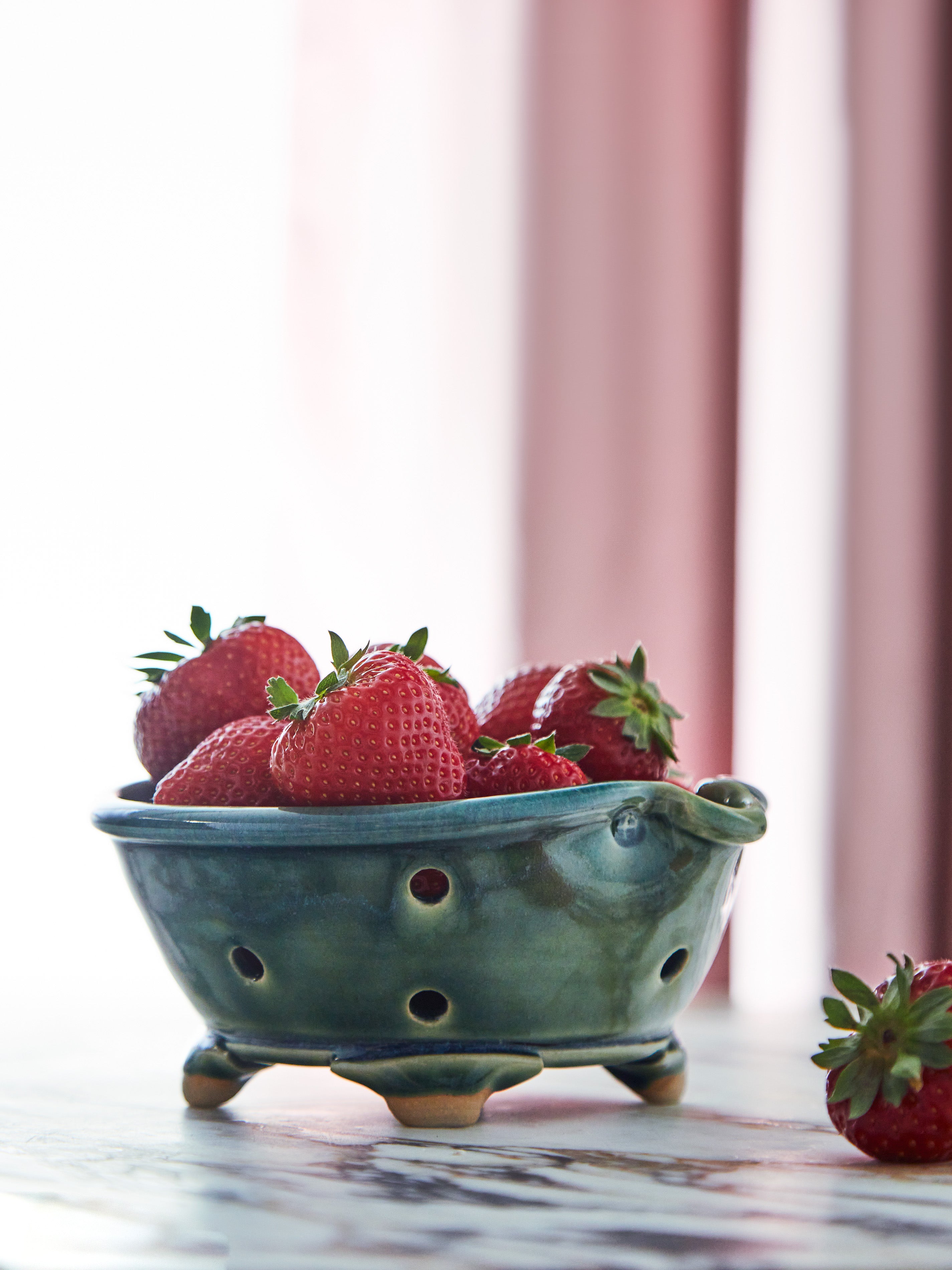 Ceramic Berry Bowl