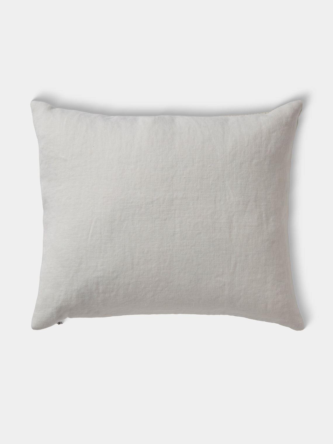 de Le Cuona - Hunter Linen Suede-Detail Cushion (19.5in/50cm) - White - ABASK
