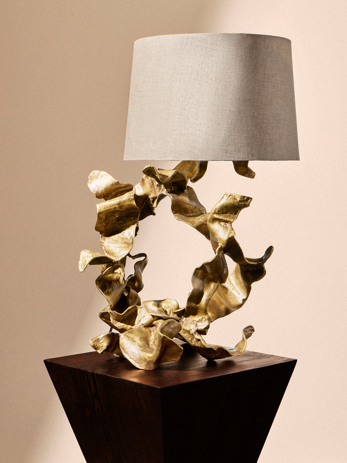 Viya - Hundred Petal Rose Brass Table Lamp - Brass - ABASK
