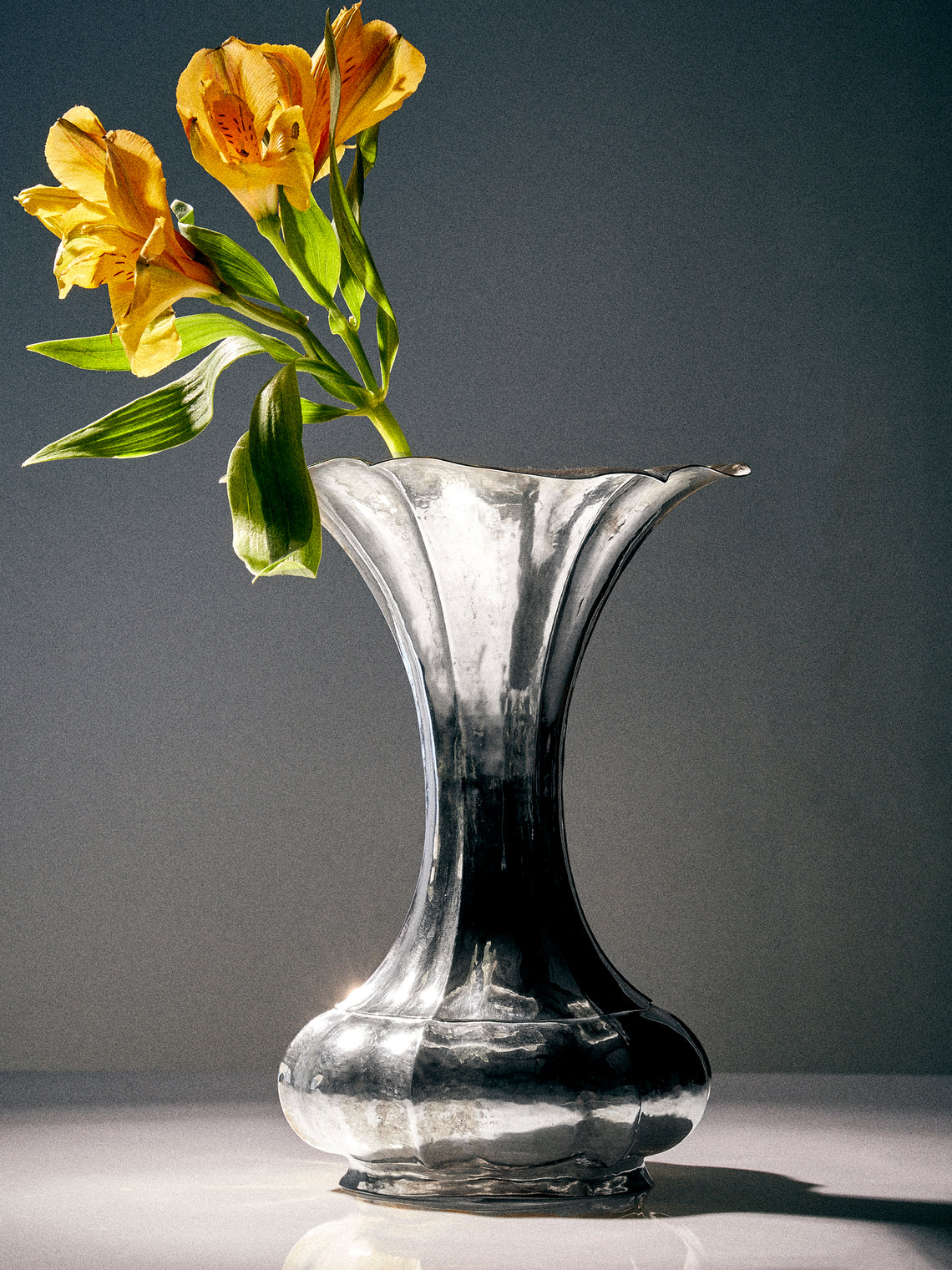 Antique and Vintage - 1950s Silver-Plated Bud Vase (7in/18.5cm) - Silver - ABASK