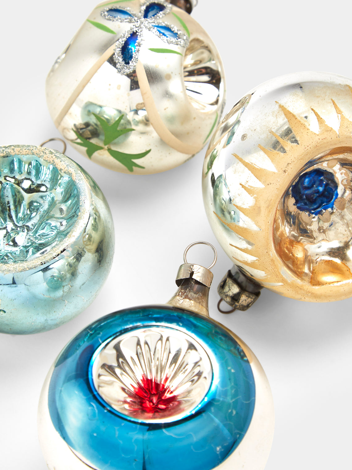 Antique and Vintage - Early-20th-Century Reflective Glass Baubles (Set of 5) - Multiple - ABASK