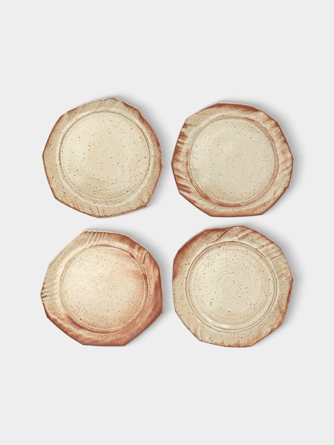 Adam Ross - Hand-Thrown Ceramic Faceted Plates 10.5in/27cm (Set of 4) - Beige - ABASK