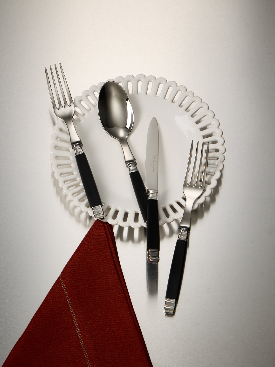 Alain Saint-Joanis - | Set of 4 Pieces | Empire Resin Starter / Dessert Cutlery - Black - ABASK