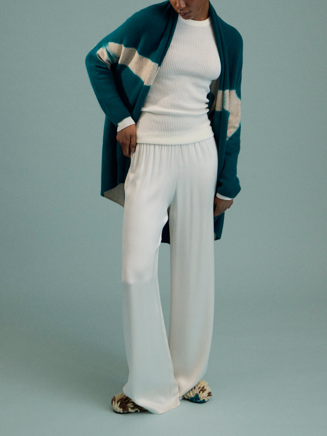 Suzusan - Shibori Cashmere Upside-Down Cape | One Size - Teal - ABASK