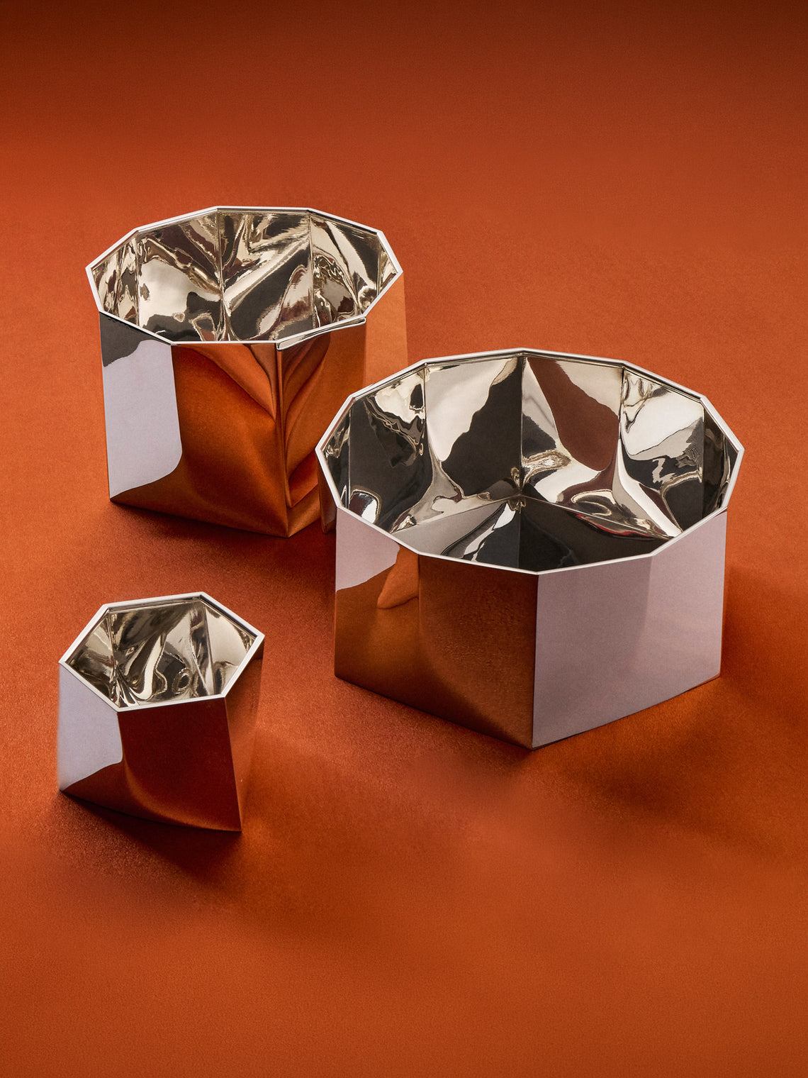 San Lorenzo - 1971 Afra and Tobia Scarpa Polygonal Sterling Silver Vase (9in/23.5cm) - Silver - ABASK