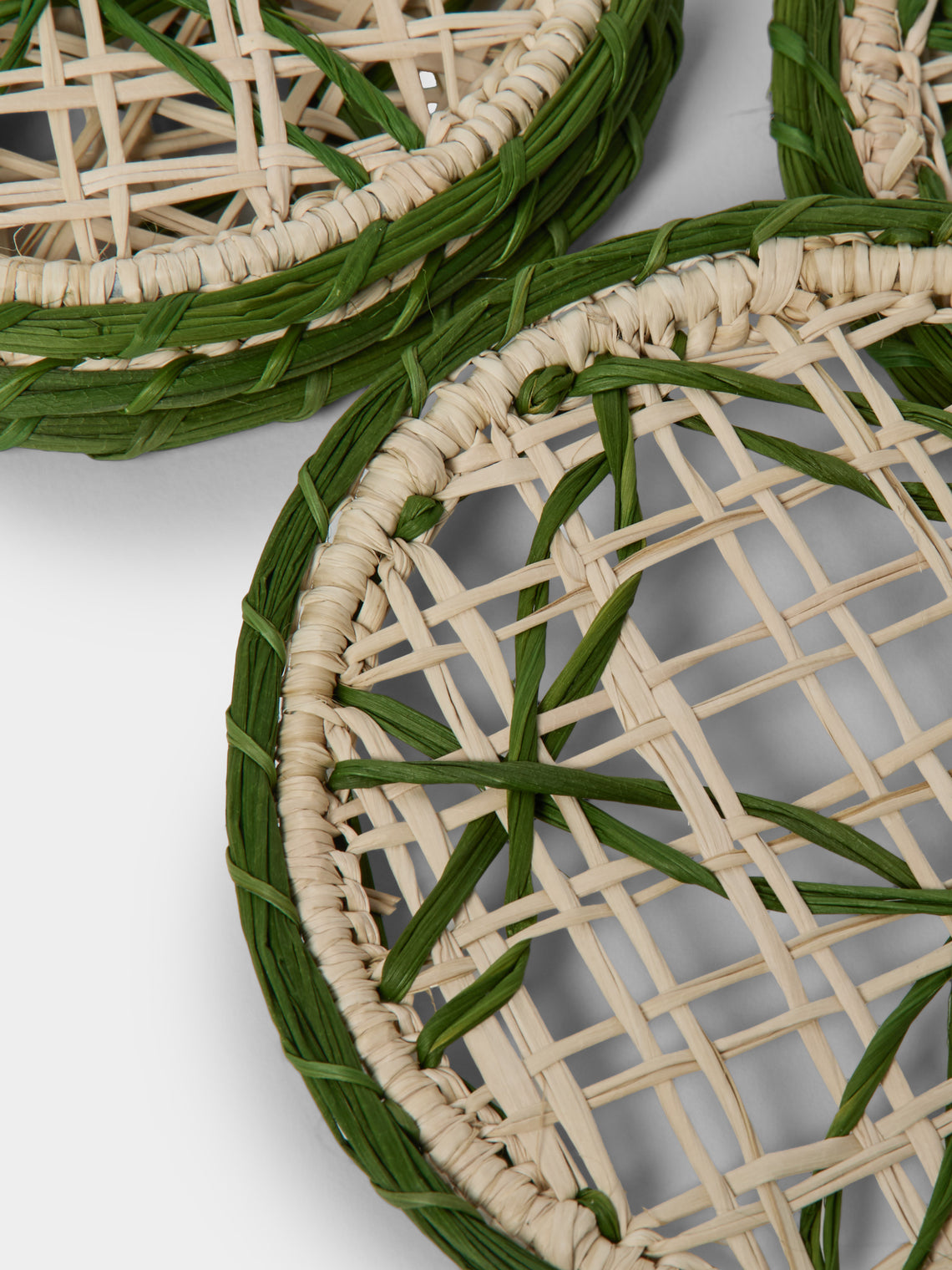 Artesanías del Atlántico - | Set of 6 | Panal Handwoven Palm Coasters - Green - ABASK