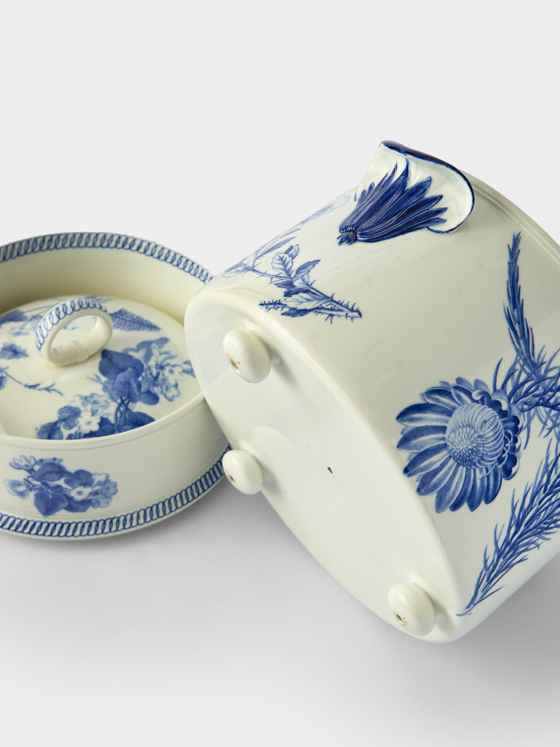 Antique and Vintage - 1805-1815 Wedgwood Ceramic Ice Pails (Set of 2) - White - ABASK