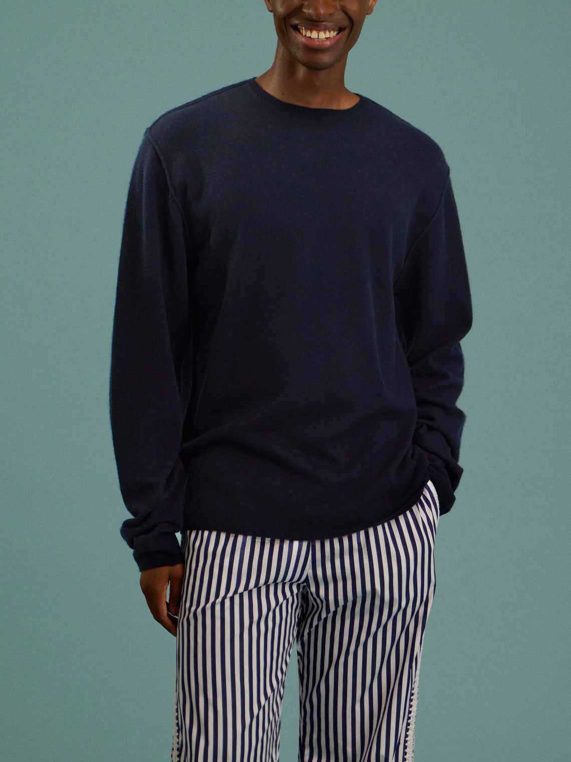 Frenckenberger - Cashmere R-Neck Boyfriend Sweater - Navy - ABASK