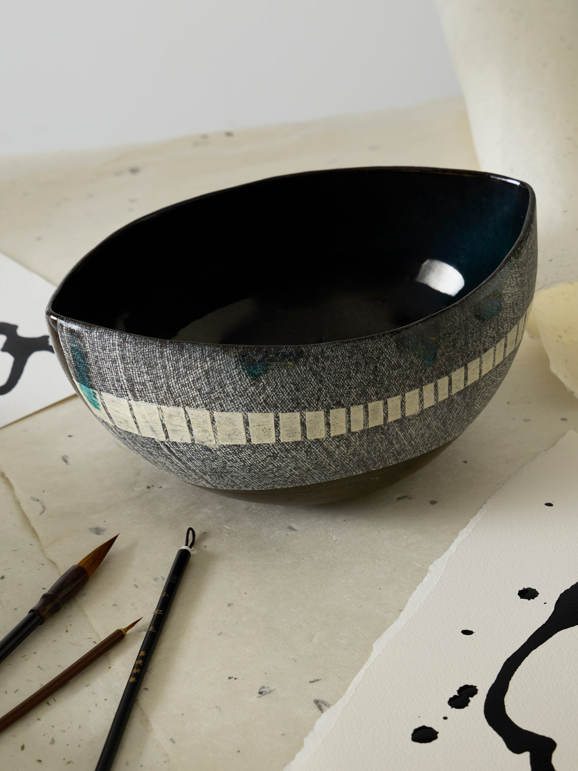 Masumi Ando - Textured Ceramic Bowl - Gray - ABASK