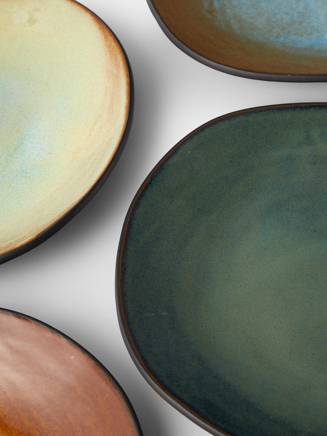 Hana Karim Studio - Hand-Built Stoneware Dinner Plates — 11in/28cm (Set of 4) - Multiple - ABASK