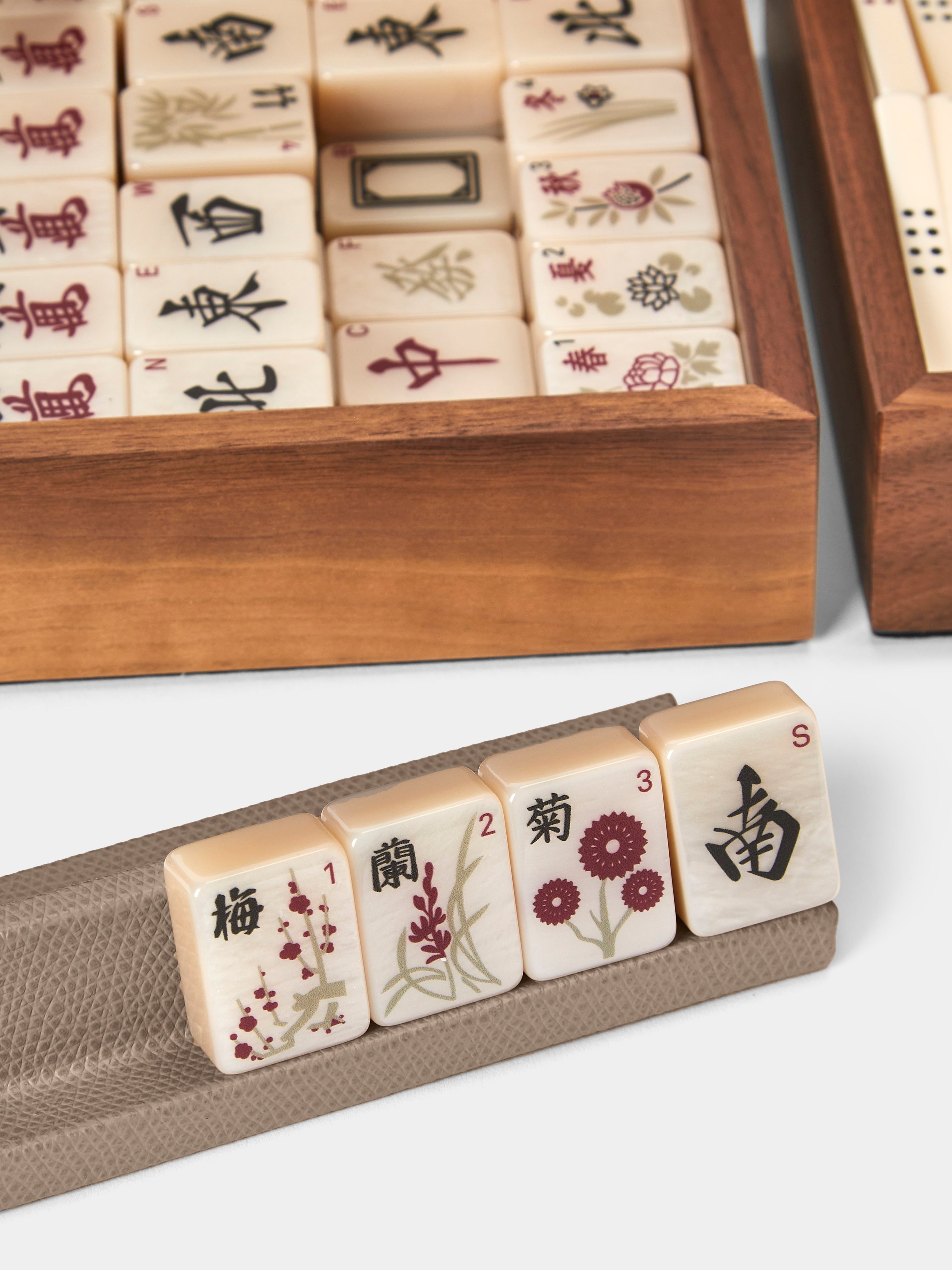 Brown Leather Mahjong Set by Pinetti | ABASK