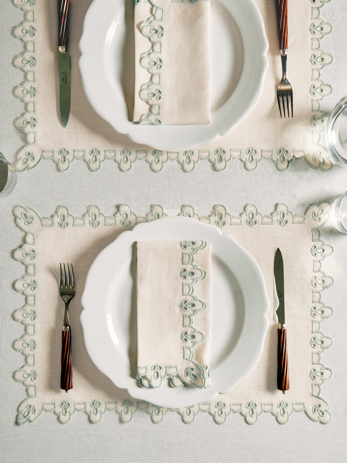 Amalfi Embroidered Linen Placemats (Set of 4)