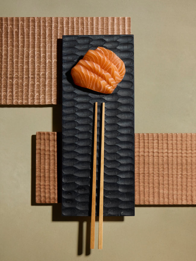 Mori Kougei - Tsuki-Jiri Indigo-Dyed Oak Sushi Plate (12in/30cm) - Black - ABASK