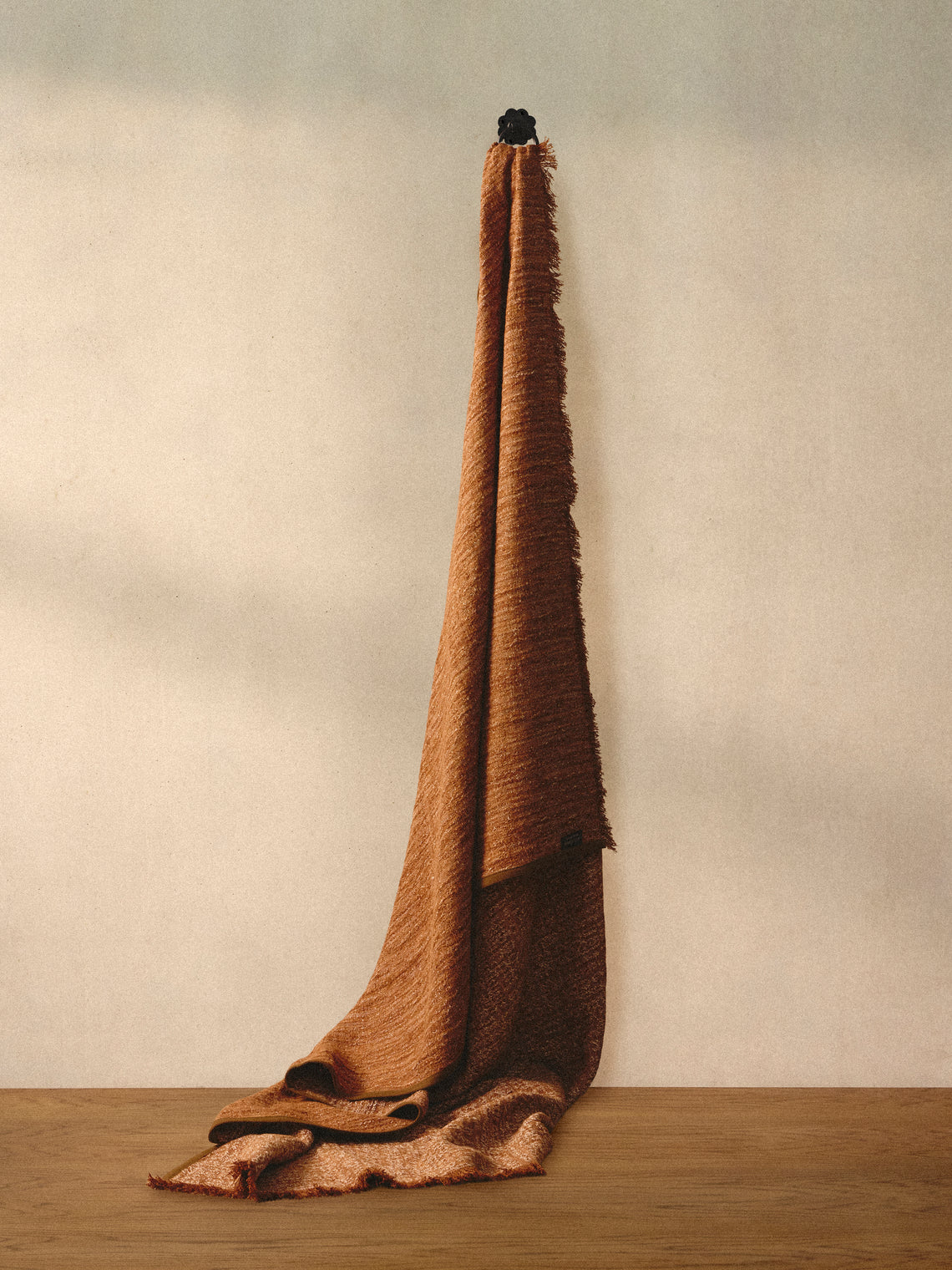 de Le Cuona - Tribal Linen and Wool Throw (78.5in/2m) - Orange - ABASK