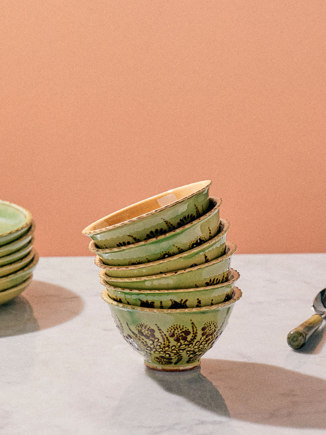 Poterie d’Évires - Flowers Hand-Painted Ceramic Petite Fluted Bowls (Set of 6) - Cream - ABASK