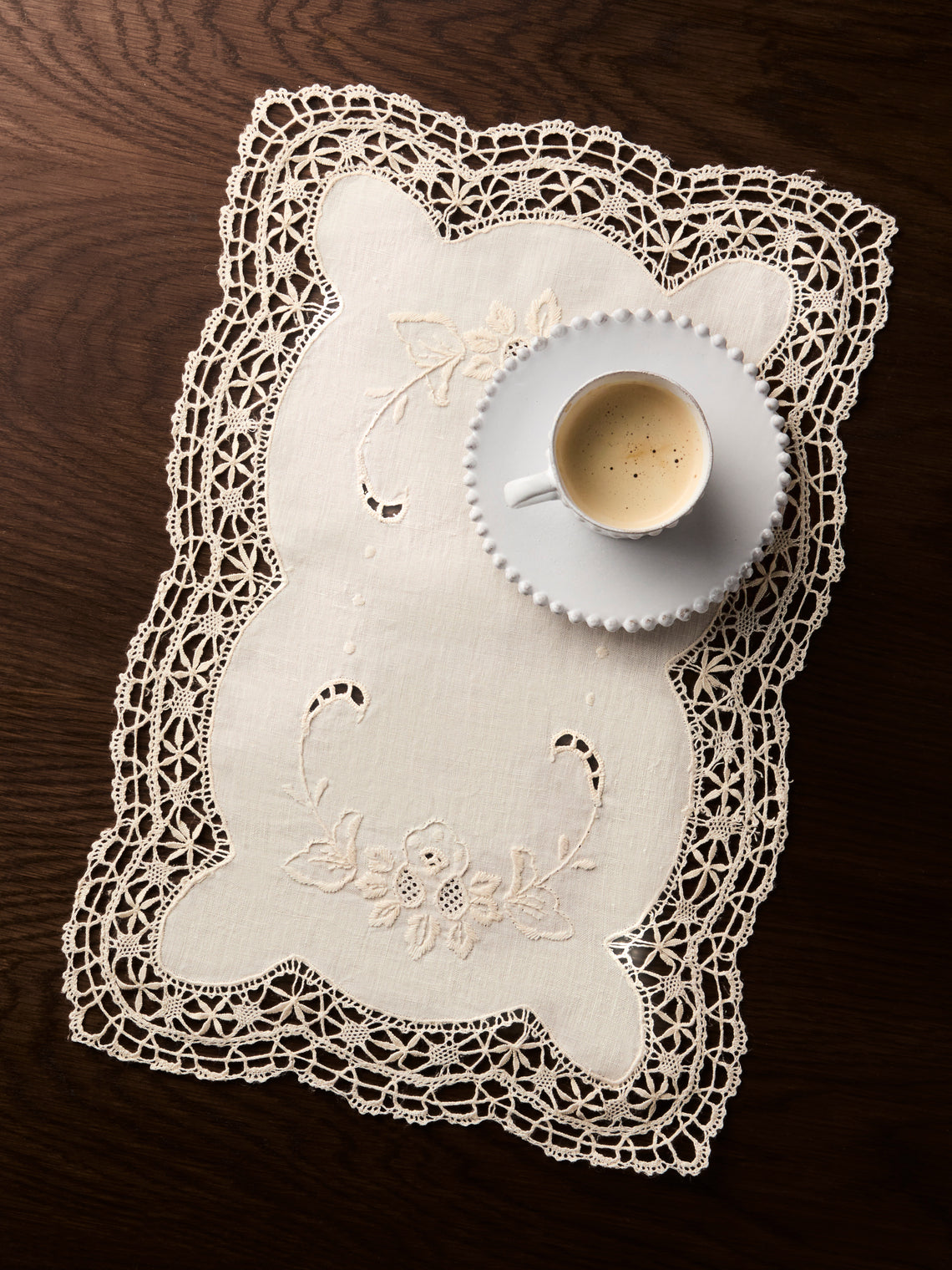 Rolane du Dreuih Creations - Lacework Linen Small Oblong Placemats (Set of 4) - Cream - ABASK