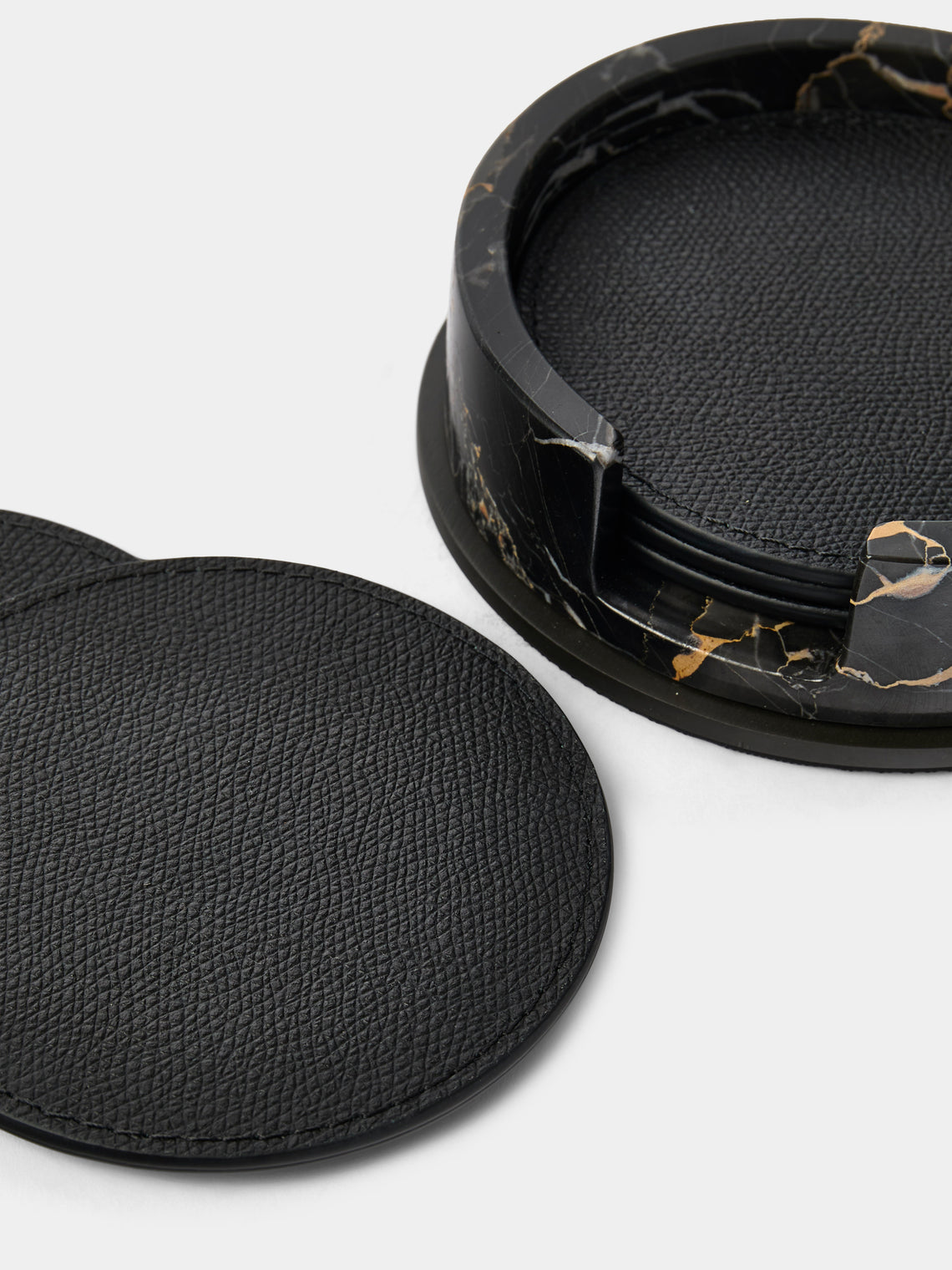 Giobagnara - | Set of 6 | Positano Marble Coasters with Holder - Black - ABASK