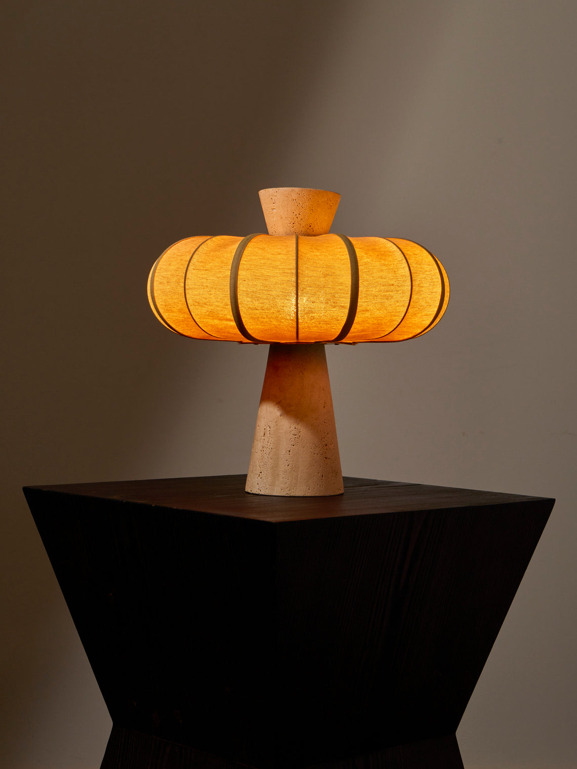 Zavadski - Andorra Art Deco Stone and Fabric Table Lamp - Cream - ABASK
