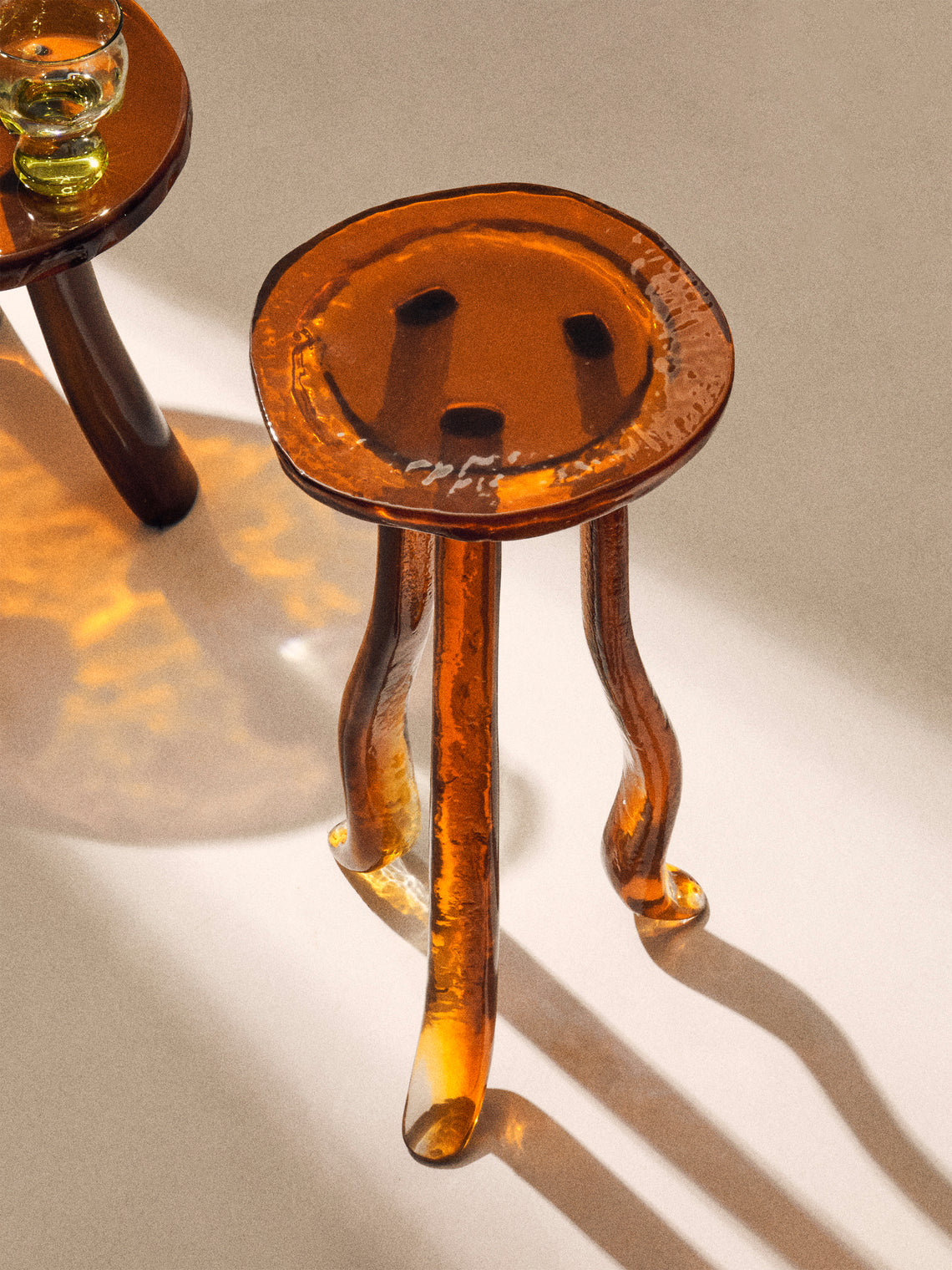 Szymon Keller - Lung Resin Martini Table (19.5in/50cm) - Brown - ABASK