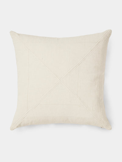 de Le Cuona - Paneled Linen Cushion (21.5in/55cm) - White - ABASK - 