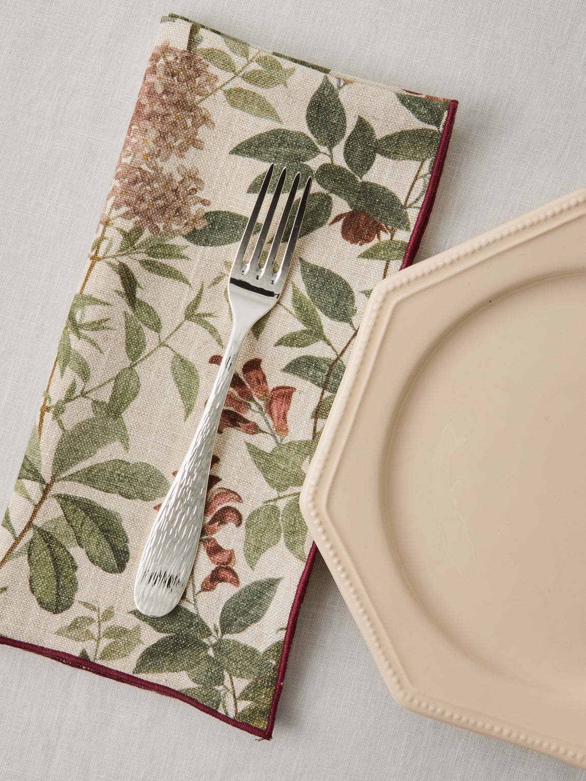 Borgo delle Tovaglie - Amalfi Sottobosco Embroidered Linen Extra Large Napkins (Set of 4) - Red - ABASK
