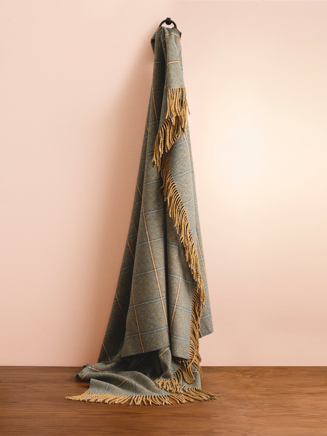 Johnstons of Elgin - Tweed Wool Throw (75in/1.9m) - Green - ABASK