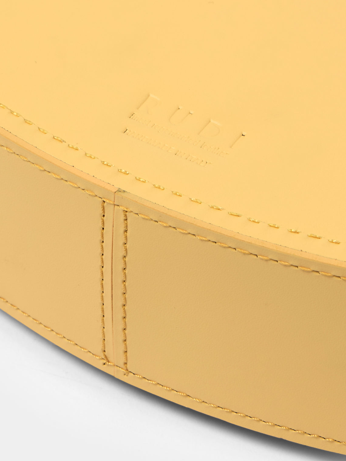 RUDI - Ginepro Leather Round Tray (16.5in/42.5cm) - Yellow - ABASK